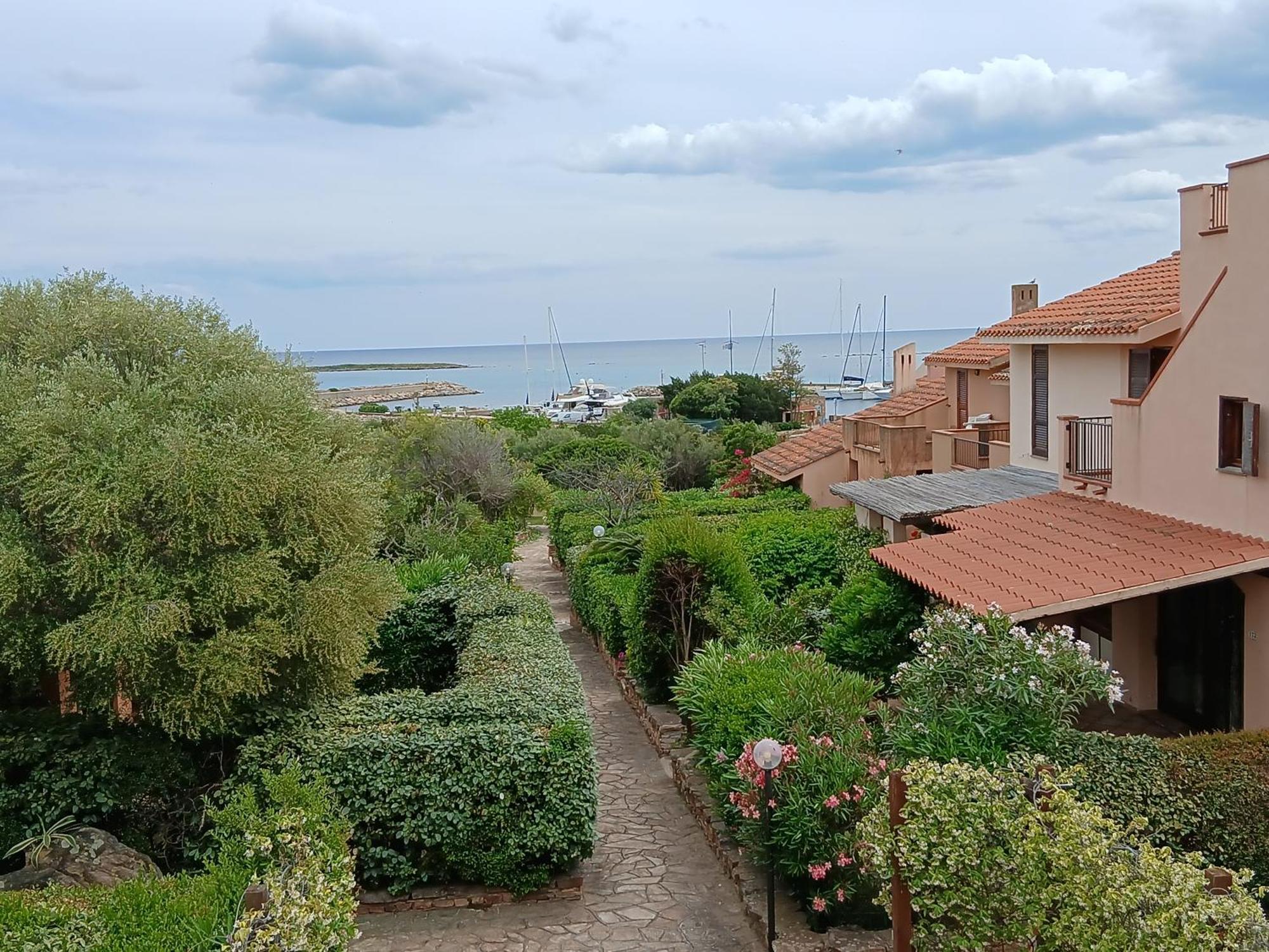 Ottiolu House Villa 50M From Beach 波尔托奥蒂罗卢 外观 照片